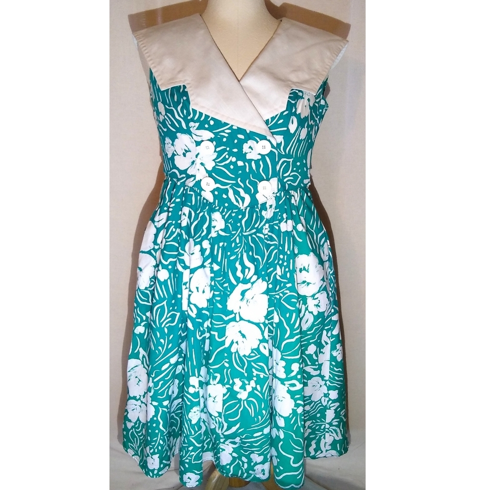 Robbie Bee Petite Vintage Collared Floral Dress